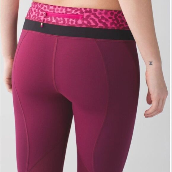 Lululemon run: inspire crop II dashing purple/ace spot jeweled magenta 8 - Picture 3 of 15